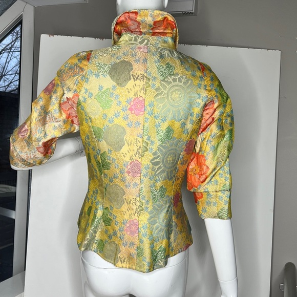Christian Lacroix Sz 38 (4) Silk Brocade Fitted 3/4 Sleeve Button Front Jacket - Picture 2 of 13